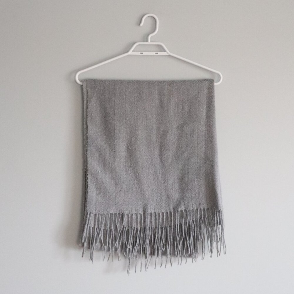 Pieces Kial Mottled‎ Grey Herringbone Solid Fringe Soft Wrap Scarf - 36.5" x 24"